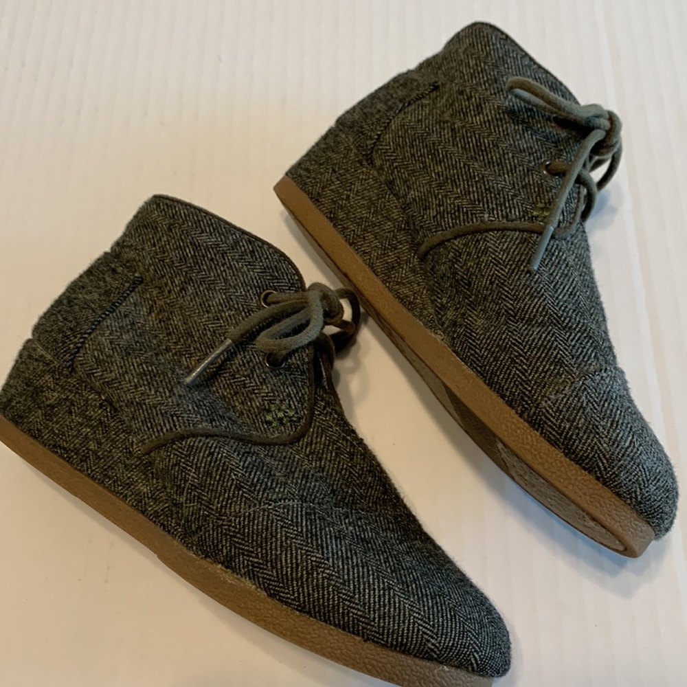 TOMS Girls’ Wedge Lace-Up Booties